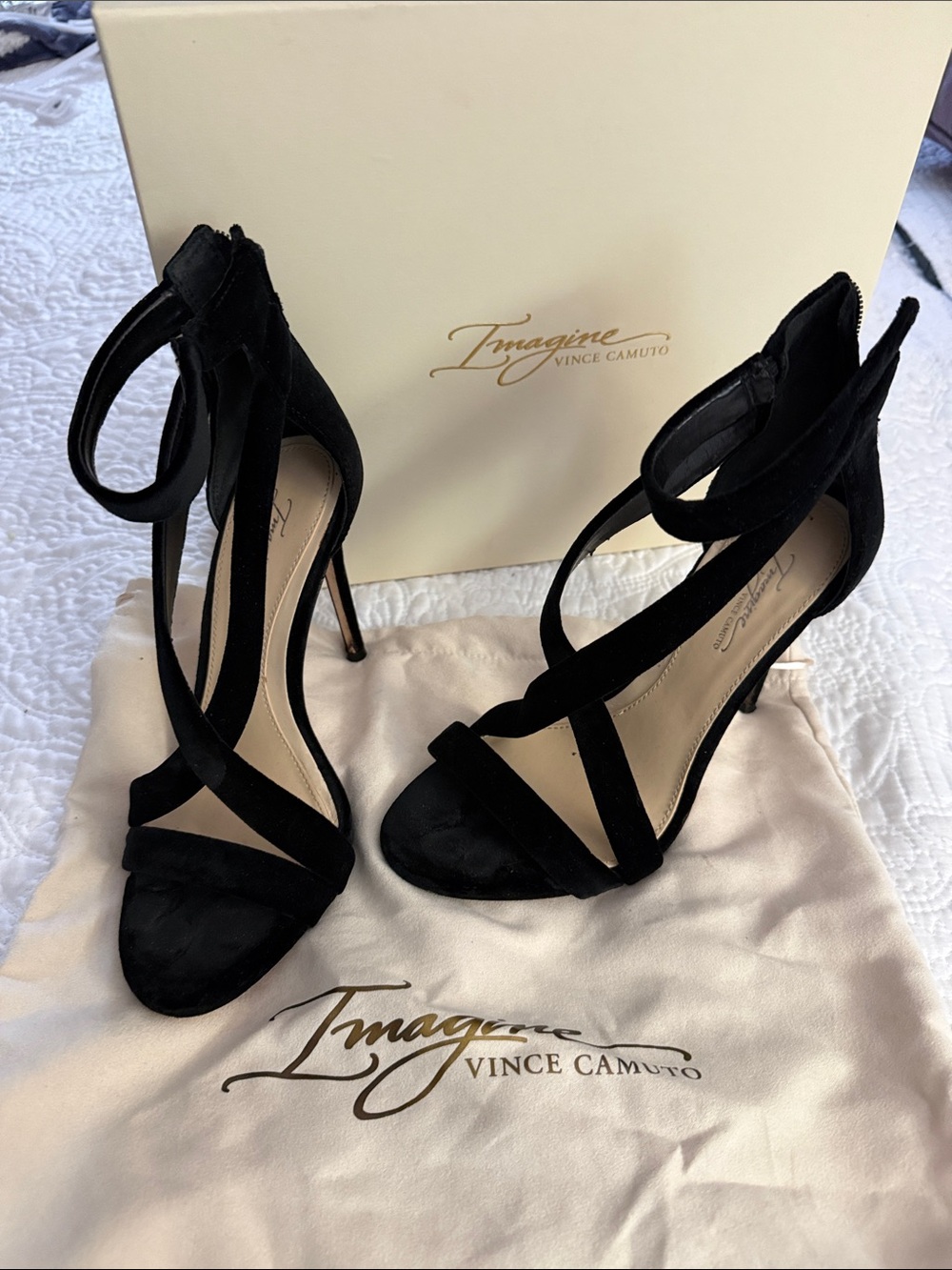 Vince Camuto IM- Devin Black velvet  4 inch